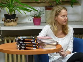 10. 2. 2011 - Irena Obermannová v říčanské knihovně
